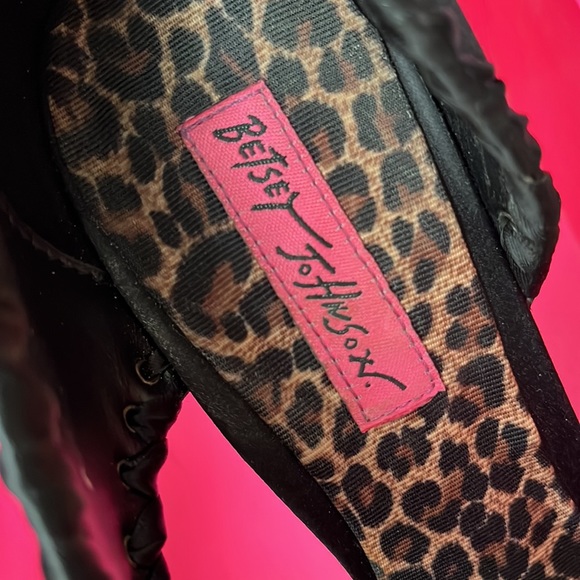 ✨Reduced BETSEY JOHNSON heels - sexy black satiny fabric and looked black ribbon - Picture 7 of 11